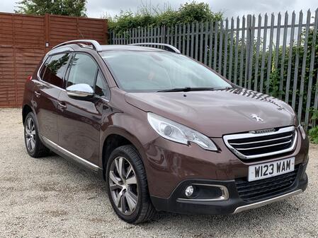 PEUGEOT 2008 1.6 e-HDi Feline