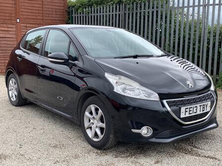 PEUGEOT 208 1.4 HDi Active